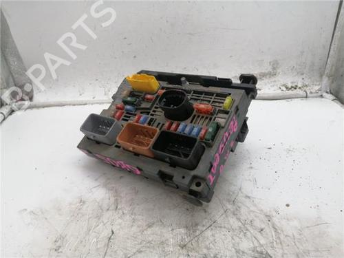 Fuse box PEUGEOT 308 SW I (4E_, 4H_) 1.6 HDi | BP28331573E1 