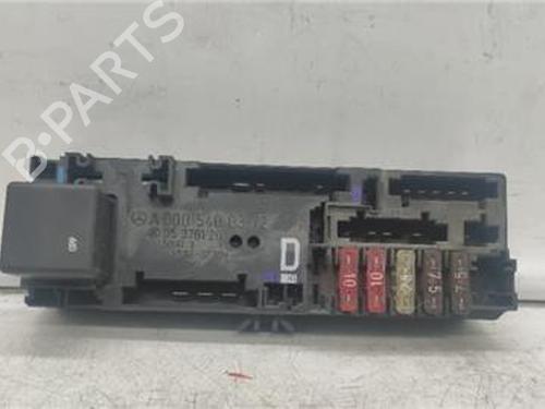 Used Fuse box MERCEDES-BENZ E-CLASS (W210) E 220 CDI (210.006) (125 hp) 18005294