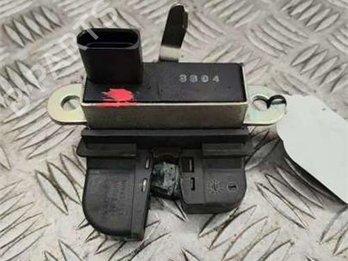 Used Tailgate lock Tailgate lock SEAT TOLEDO III (5P2) 1.9 TDI (105 hp) 40241349 40241349