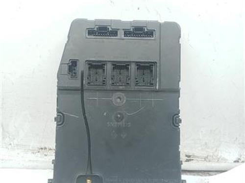 Used Fuse box RENAULT SCÉNIC II (JM0/1_) 1.9 dCi (JM14) (131 hp) 28802415