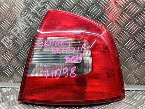 Used Right taillight SKODA OCTAVIA II (1Z3) 1.6 TDI (105 hp) 32151036