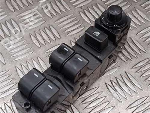 Used Left front window switch Left front window switch MAZDA 6 Saloon (GH) 2.2 D (GH10) (180 hp) 36657858 36657858