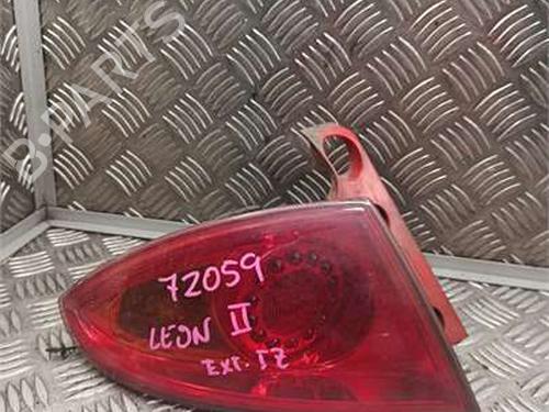 Used Left taillight Left taillight SEAT LEON (1P1) 2.0 TDI 16V (140 hp) 36427733 36427733