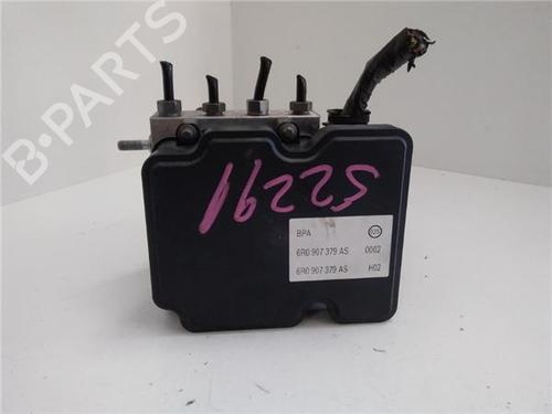 Used ABS pump VW POLO V (6R1, 6C1) 1.2 (60 hp) 18381428