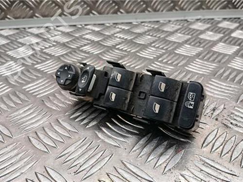Used Left front window switch PEUGEOT 3008 I MPV (0U_) 1.6 HDi (114 hp) 32254160
