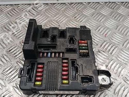 Used Fuse box Fuse box RENAULT MEGANE II (BM0/1_, CM0/1_) 1.5 dCi (BM1F, CM1F) (86 hp) 35747741 35747741