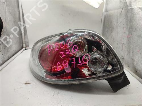 Used Left taillight PEUGEOT 206 Hatchback (2A/C) 1.9 D (69 hp) 28445420