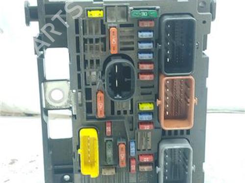 Used Fuse box PEUGEOT 3008 I MPV (0U_) 1.6 HDi (109 hp) 27438494