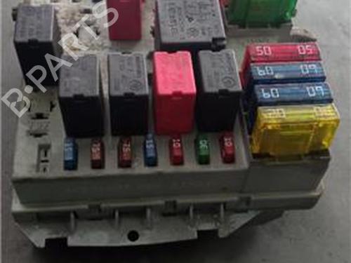 Used Fuse box Fuse box 18388107 18388107