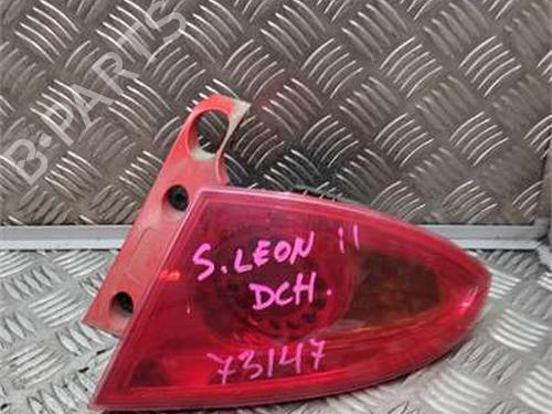 Used Right taillight Right taillight SEAT LEON (1P1) 1.6 TDI (90 hp) 40241205 40241205