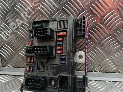 Scatola Fusibili CITROËN C5 I (DC_) 2.0 HDi (DCRHZB, DCRHZE) (109 hp) 31162726