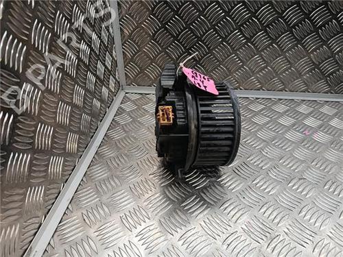 Varmeblæser AUDI A4 B7 (8EC) 1.8 T (163 hp) 30631049