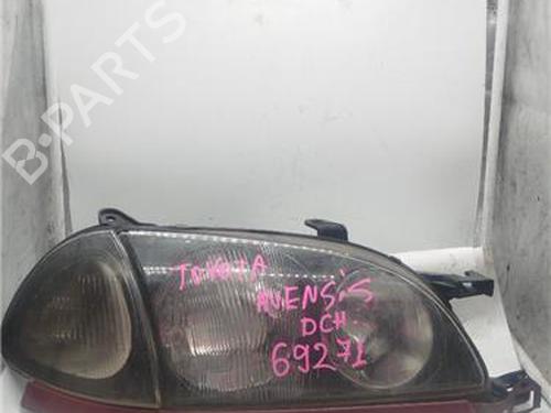 Used Right headlight TOYOTA AVENSIS (_T22_) 1.6 i (AT220_, AT220R) (110 hp) 28177690