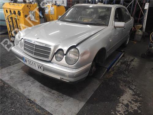 Brugte MERCEDES-BENZ E-CLASS (W210) E 290 Turbo-D (210.017) (129 hp) 4456431