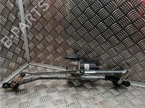 Used Front wiper motor OPEL ASTRA G Hatchback (T98) 1.7 DTI 16V (F08, F48) (75 hp) 31324682