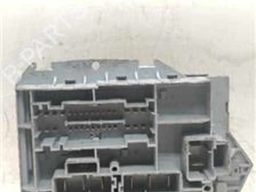 Used Fuse box CITROËN JUMPER I Bus (244, Z_) 2.0 HDi (84 hp) 18004078