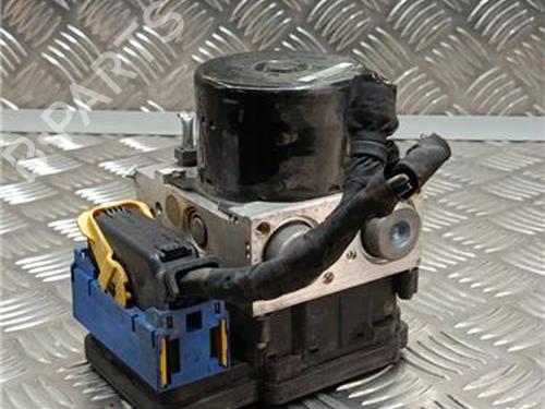 Used ABS pump RENAULT GRAND SCÉNIC III (JZ0/1_) 1.6 dCi (JZ00, JZ12) (130 hp) 30139445