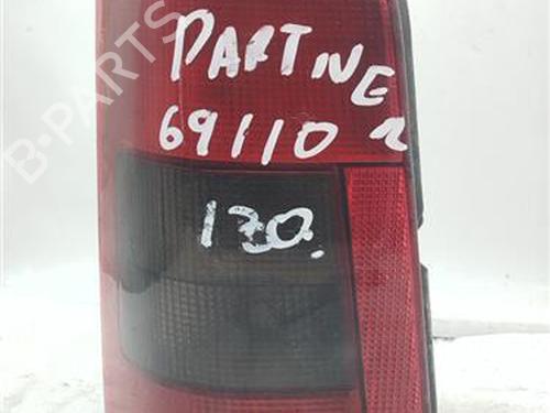 Venstre baglygte PEUGEOT PARTNER Box Body/MPV (5_, G_) 1.9 D (69 hp) 26945506