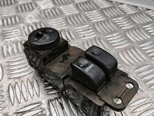 Used Left front window switch Left front window switch HYUNDAI H-1 Platform/Chassis 2.5 D (99 hp) 33948924 33948924