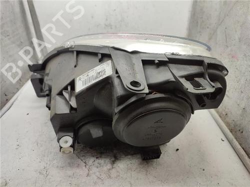 Right headlight CITROËN XSARA (N1) 2.0 HDi 90 | BP29577405C29 