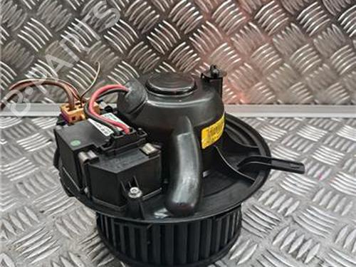 Varmeblæser Varmeblæser SKODA OCTAVIA II (1Z3) 1.6 TDI (105 hp) 33711943 33711943