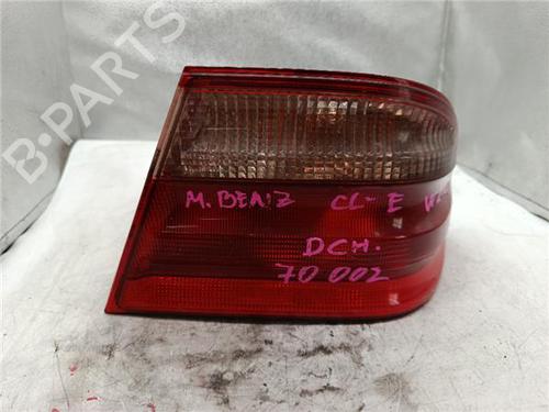 Used Right taillight MERCEDES-BENZ E-CLASS (W210) E 240 (210.062) (170 hp) 29468650