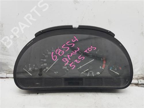 Used Instrument cluster BMW 5 Touring (E39) 525 tds (143 hp) 25126791