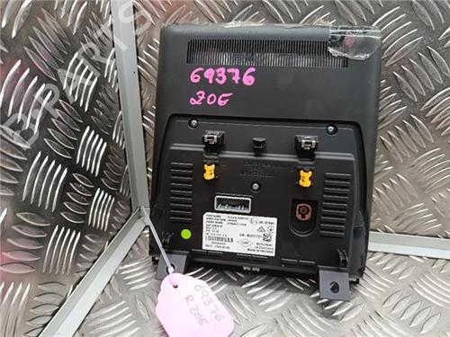 Used Radio RENAULT ZOE (BFM_) ZOE (92 hp) 30606589