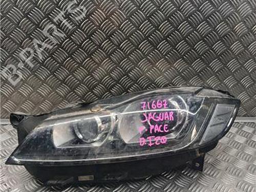 left-headlight-jaguar-f-pace-x761-2015-34145407 main image