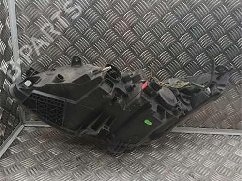 Right headlight CITROËN C4 Coupe (LA_) 1.6 HDi | BP35798040C29 - Image 2