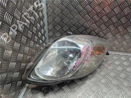 Used Right headlight TOYOTA YARIS (_P9_) 1.4 D-4D (NLP90_, NLP90R) (90 hp) 30473955