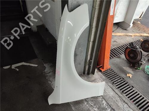 Used Right front fenders AUDI A4 B8 (8K2) 2.0 TDI (143 hp) 29760556