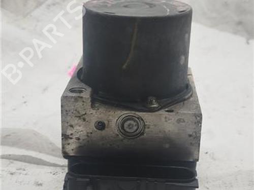 Used ABS pump RENAULT MEGANE II (BM0/1_, CM0/1_) 1.5 dCi (BM02, BM13, BM2A, CM02, CM13) (101 hp) 26303574