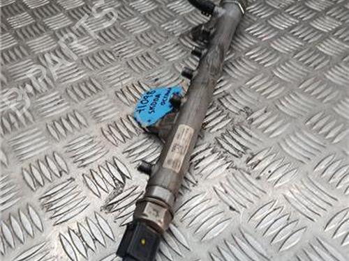 Used Injection rail Injection rail SKODA OCTAVIA II (1Z3) 1.6 TDI (105 hp) 34049809 34049809