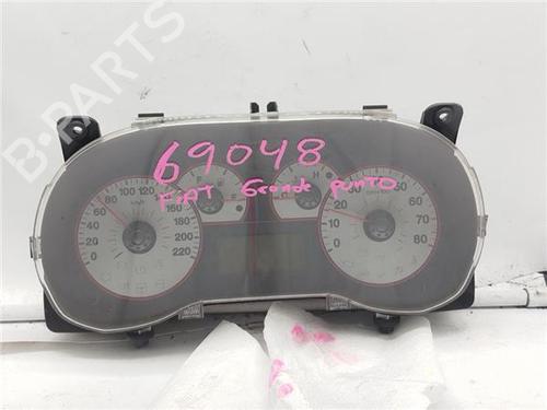 Used Instrument cluster FIAT GRANDE PUNTO (199_) 1.4 16V (199BXG1B, 199AXG1B) (95 hp) 26649544
