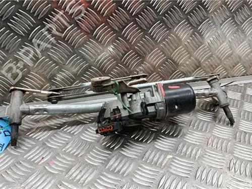 Used Front wiper motor RENAULT MEGANE II (BM0/1_, CM0/1_) 1.9 dCi (BM0G, CM0G) (120 hp) 31865355