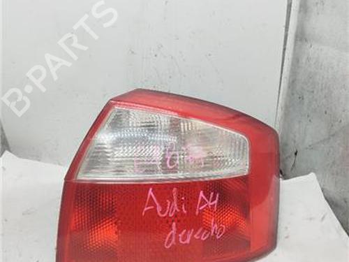 Højre baglygte AUDI A4 B6 (8E2) 2.0 FSI (150 hp) 29170556