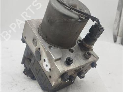 Used ABS pump BMW 5 (E39) 525 d (163 hp) 28033302