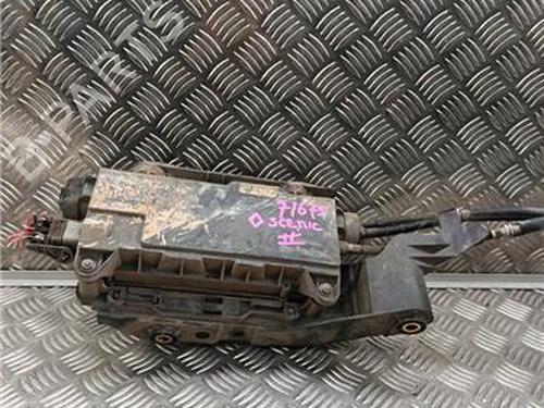Used Electric handbrake Electric handbrake RENAULT SCÉNIC II (JM0/1_) 1.9 dCi (JM14) (131 hp) 34176400 34176400