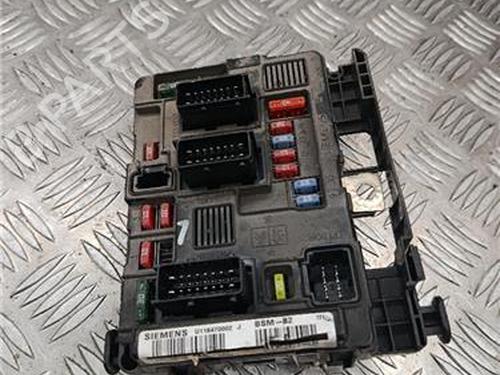 Used Fuse box Fuse box PEUGEOT PARTNER Box Body/MPV (5_, G_) 1.9 D (69 hp) 34201846 34201846