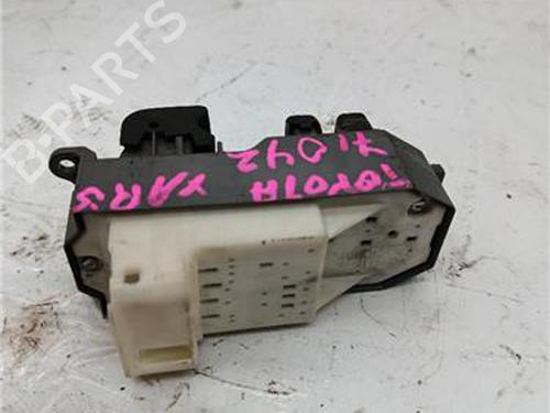 Left front window switch TOYOTA YARIS (_P9_) 1.4 D-4D (NLP90_, NLP90R) | BP31984957I27