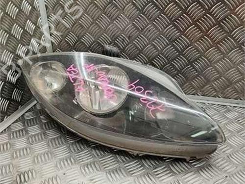 right-headlight-seat-altea-5p1-2004-2005-2006-2007-2008-2009-2010-2011-2012-2013-2014-2015-37003726 main image