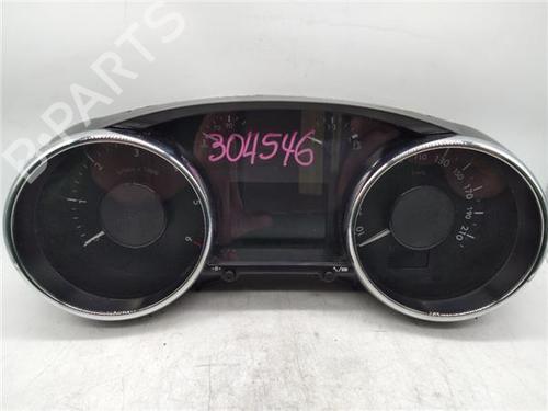 Used Instrument cluster PEUGEOT 5008 (0U_, 0E_) 1.6 HDi (110 hp) 18389595