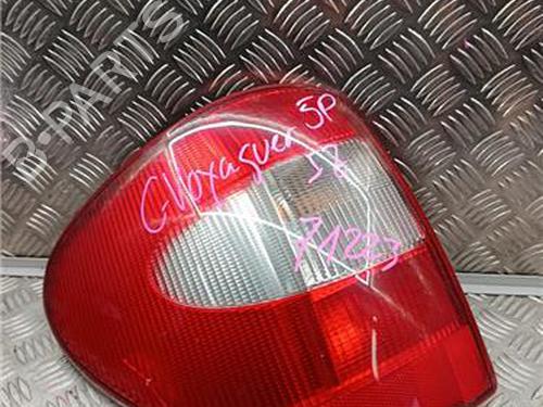 Używane Lampa tylna lewa CHRYSLER VOYAGER IV (RG, RS) 2.5 CRD (141 hp) 32377623