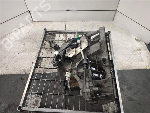 Gearbox DACIA DUSTER (HS_) 1.5 dCi (HSMC) | BP18476256M3 