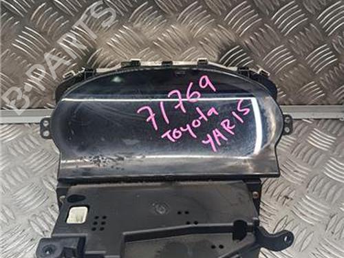 Used Instrument cluster Instrument cluster TOYOTA YARIS (_P1_) 1.3 (NCP10, SCP12_) (86 hp) 34410237 34410237