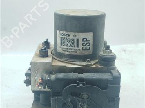 Used ABS pump FIAT GRANDE PUNTO (199_) 1.4 16V (199BXG1B, 199AXG1B) (95 hp) 26612627
