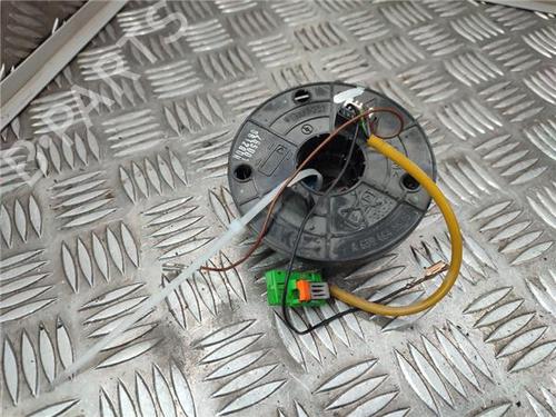 squib-airbag-mercedes-benz-vito-mixto-van-w639-2003-32691461 main image