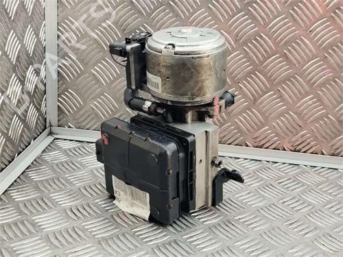 Suspension compressor CITROËN C5 II (RC_) 2.0 HDi (RCRHRH) | BP40438383M103 - Image 2