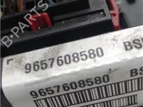 Fuse box PEUGEOT 307 SW (3H) 2.0 HDi 135 | BP18005727E1 